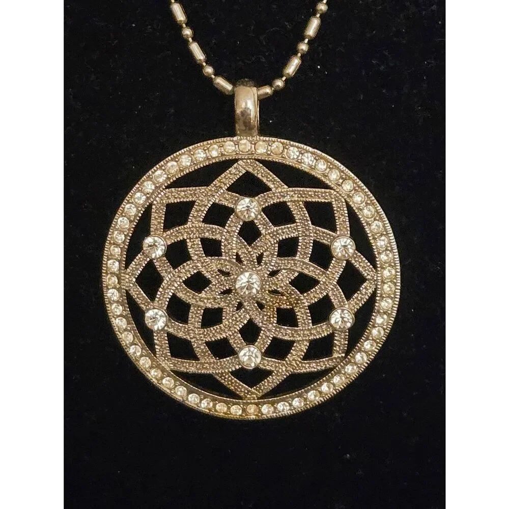 Women's White Rhinestone Silver Tone Floral Pattern Pendant Necklace
